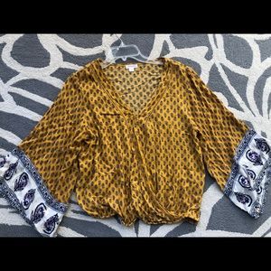 NWT Gorgeous peasant shirt